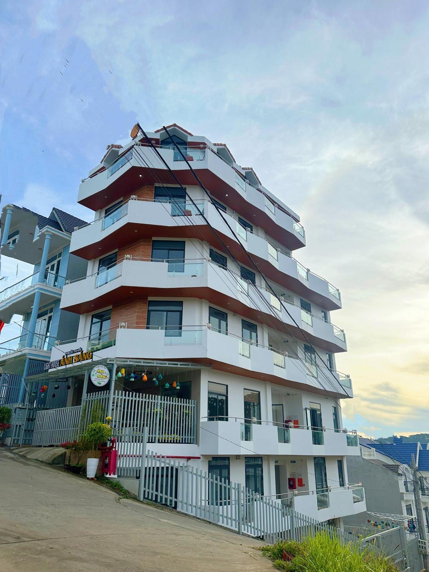 Khach San Anh Sang - Light House Da Lat Exterior foto